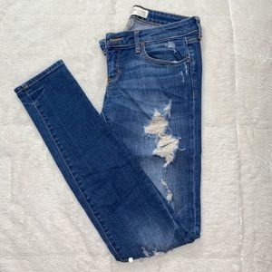 abercrombie and fitch ripped jeans